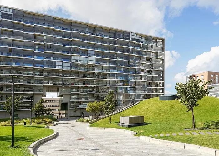 Mall Of Tripla Apartments By Come In!